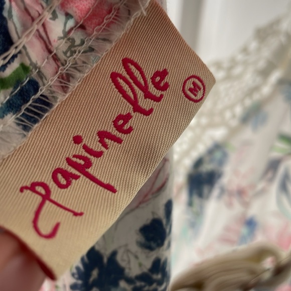 Exquisitely, sweet feminine and elegant Papinelle NWOT nightgown and robe M 💕 - Picture 9 of 9